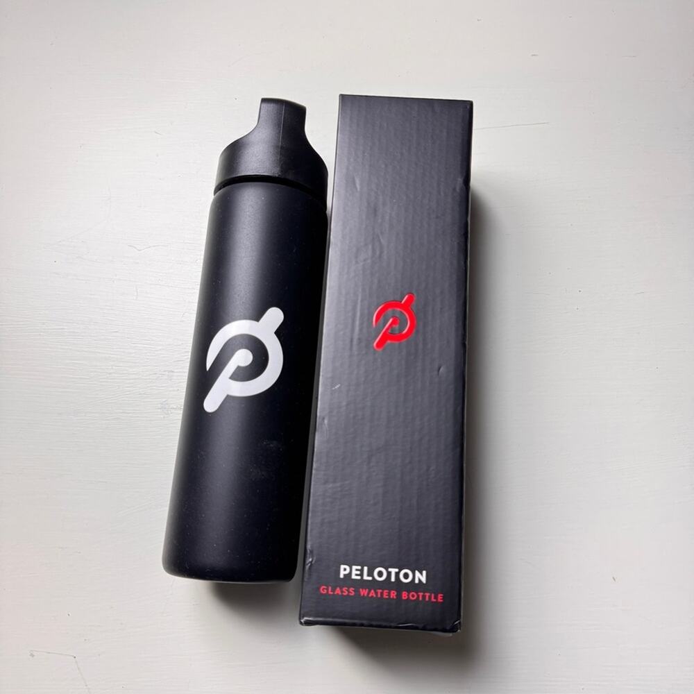 Peloton Glass Drinkware Water Bottle With Rubber Sleeve - 20 oz New In Box